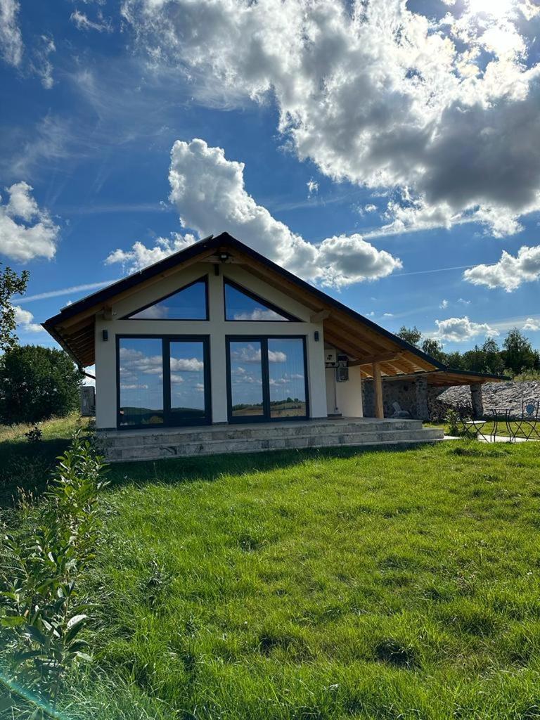 Casa Moderna In Sinteu - Intersectia Intre Modern Si Linistea Naturii Huta Voivozi Luaran gambar