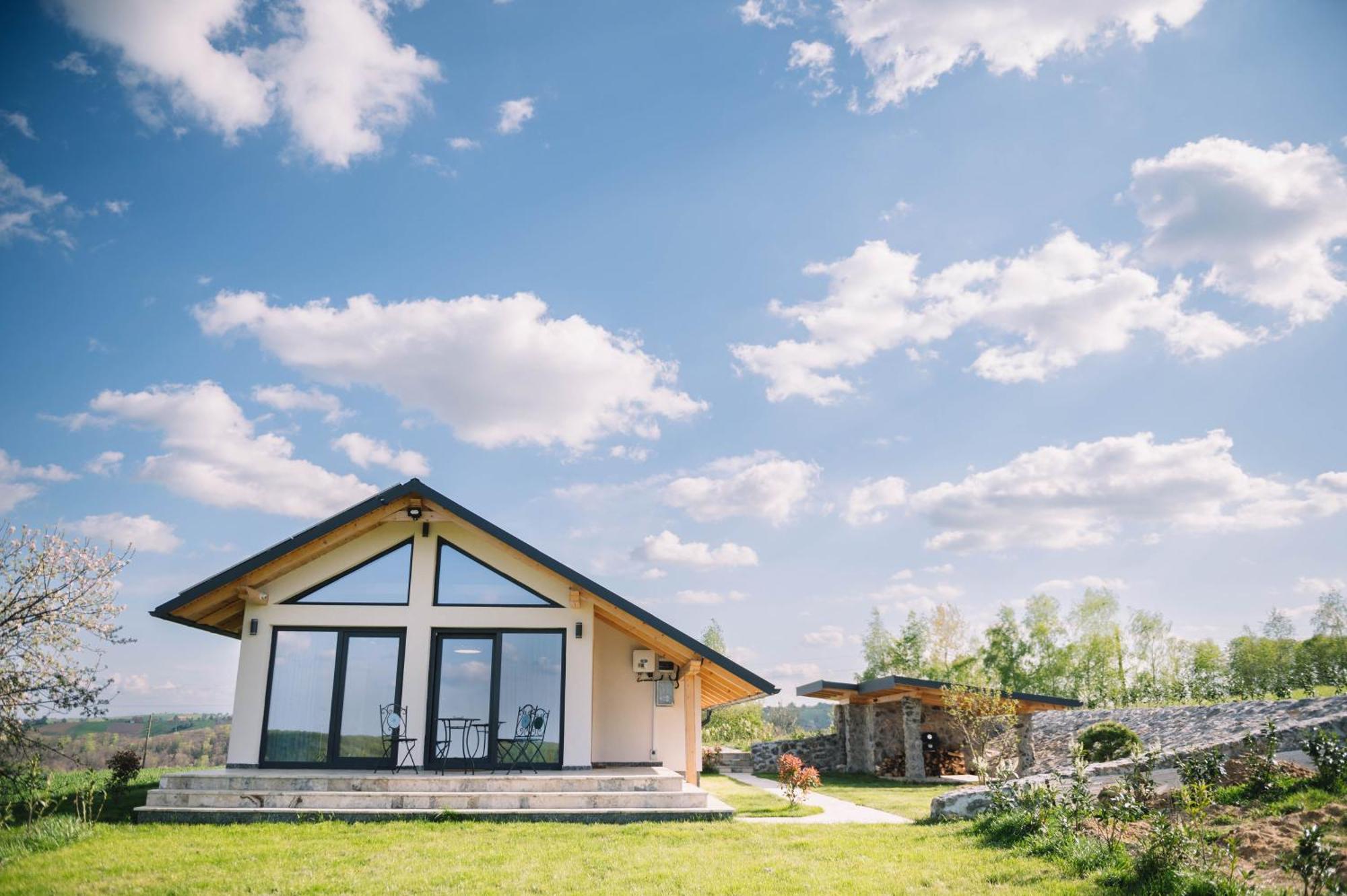 Casa Moderna In Sinteu - Intersectia Intre Modern Si Linistea Naturii Huta Voivozi Luaran gambar