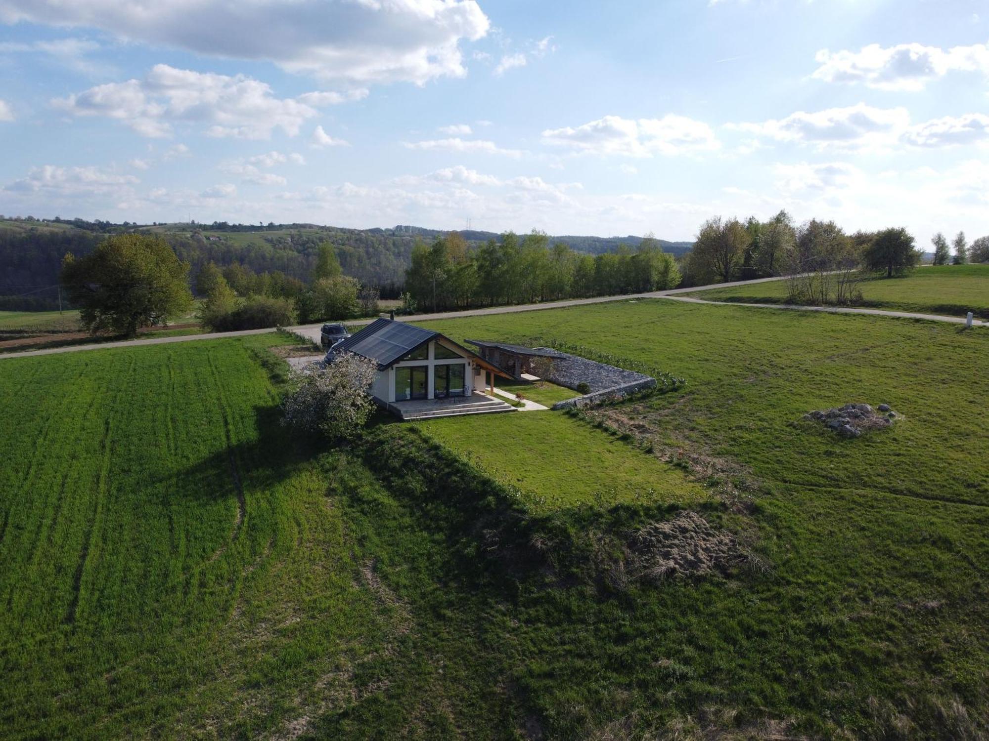 Casa Moderna In Sinteu - Intersectia Intre Modern Si Linistea Naturii Huta Voivozi Luaran gambar